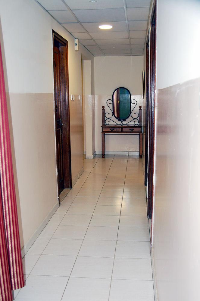 Al Ferdous Hotel Apartment Sharjah Esterno foto