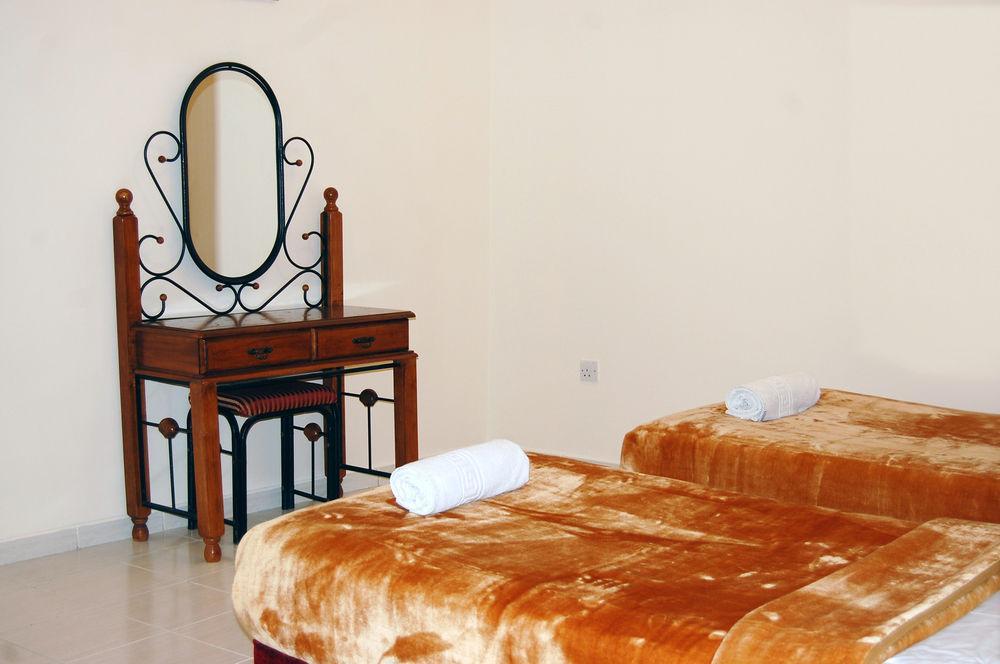 Al Ferdous Hotel Apartment Sharjah Esterno foto