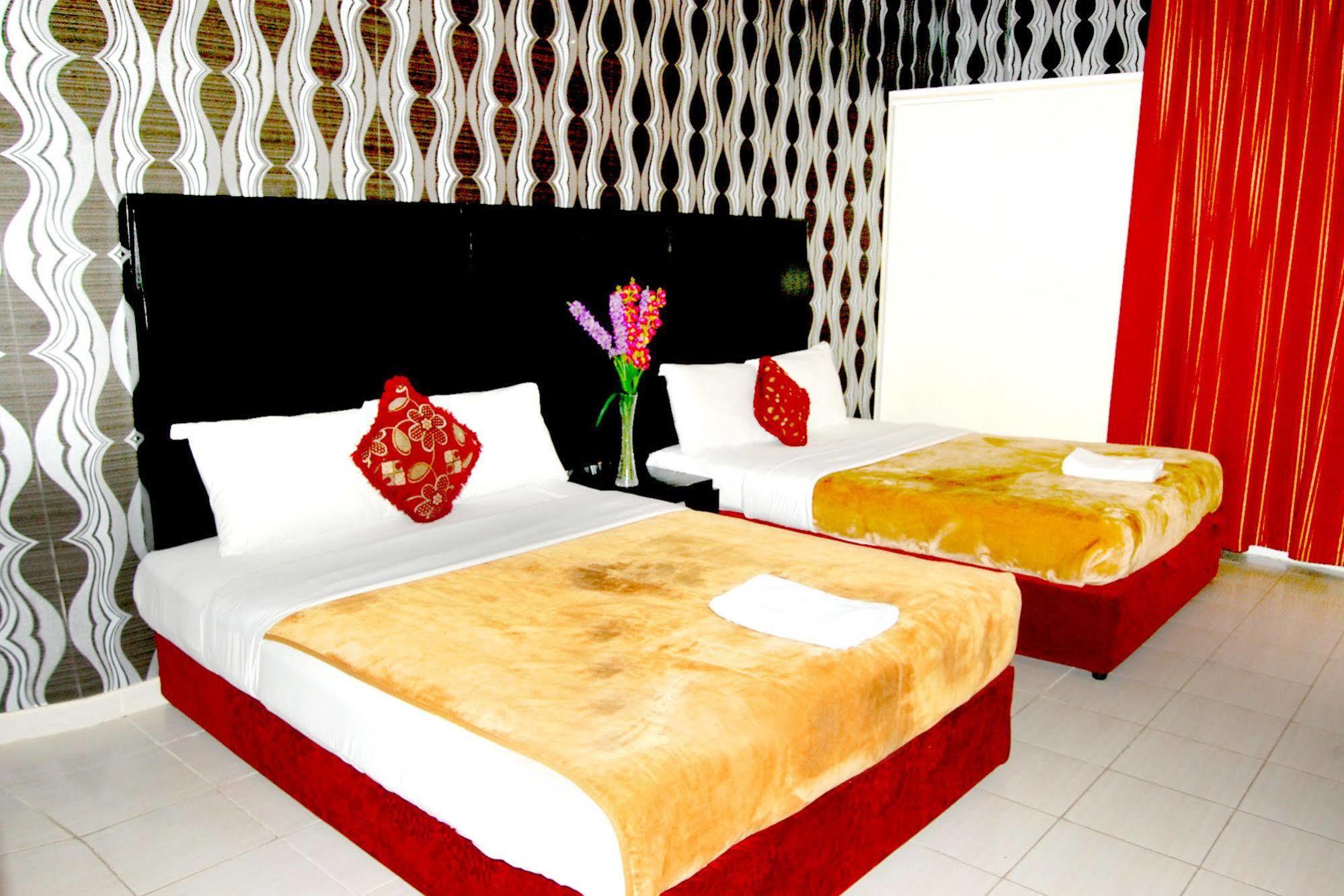 Al Ferdous Hotel Apartment Sharjah Esterno foto