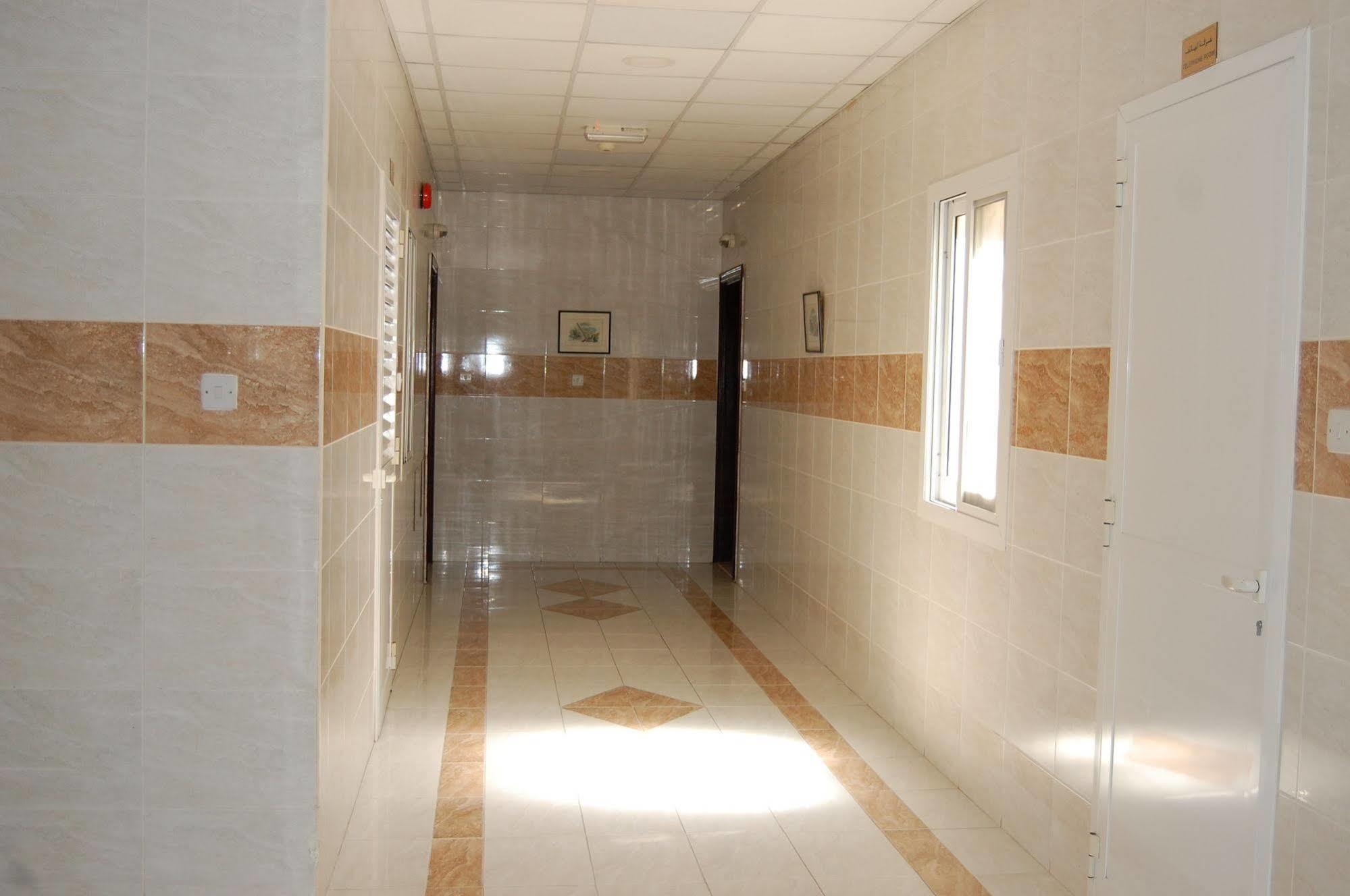 Al Ferdous Hotel Apartment Sharjah Esterno foto